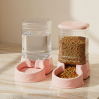 Distributeurs rose fond beige réservoir transparent
